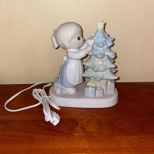Precious Moments Child with Christmas Tree Night Light